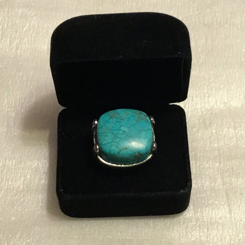Large Turquoise stone ring